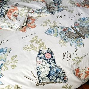 Pottery Barn queen duvet cover and shams